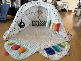 Lovevery The Play Gym – Komplettset 0–12 M + Sensory strands