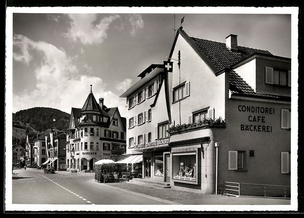 Cartoline postali: St. Margrethen, Bahnhofplatz mit Café-C – Usato da Berlin venduto da bartko-reher