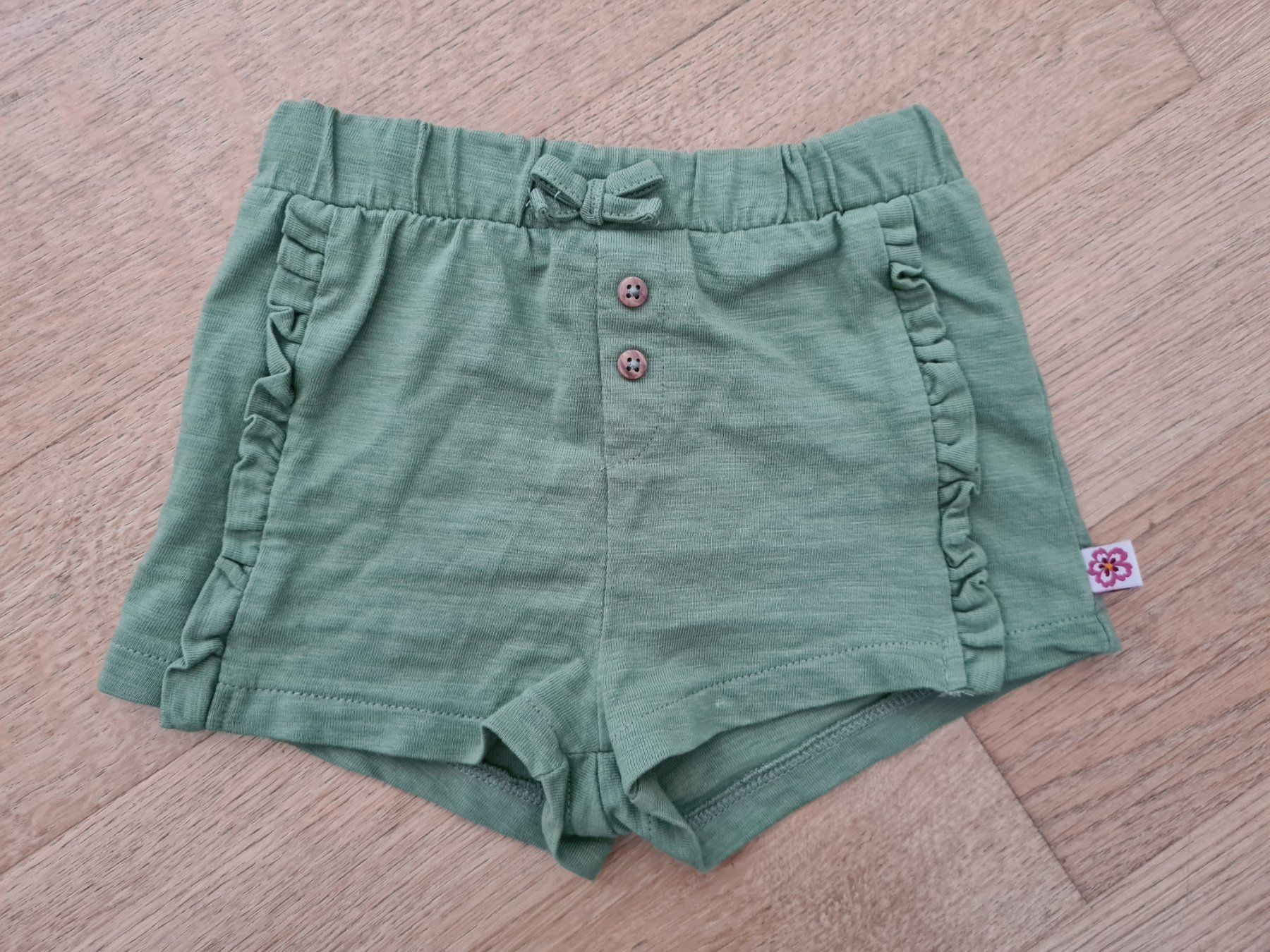 C&A Hosen: Short vert clair fille 80 été – Gebraucht aus Carouge GE von Gasco