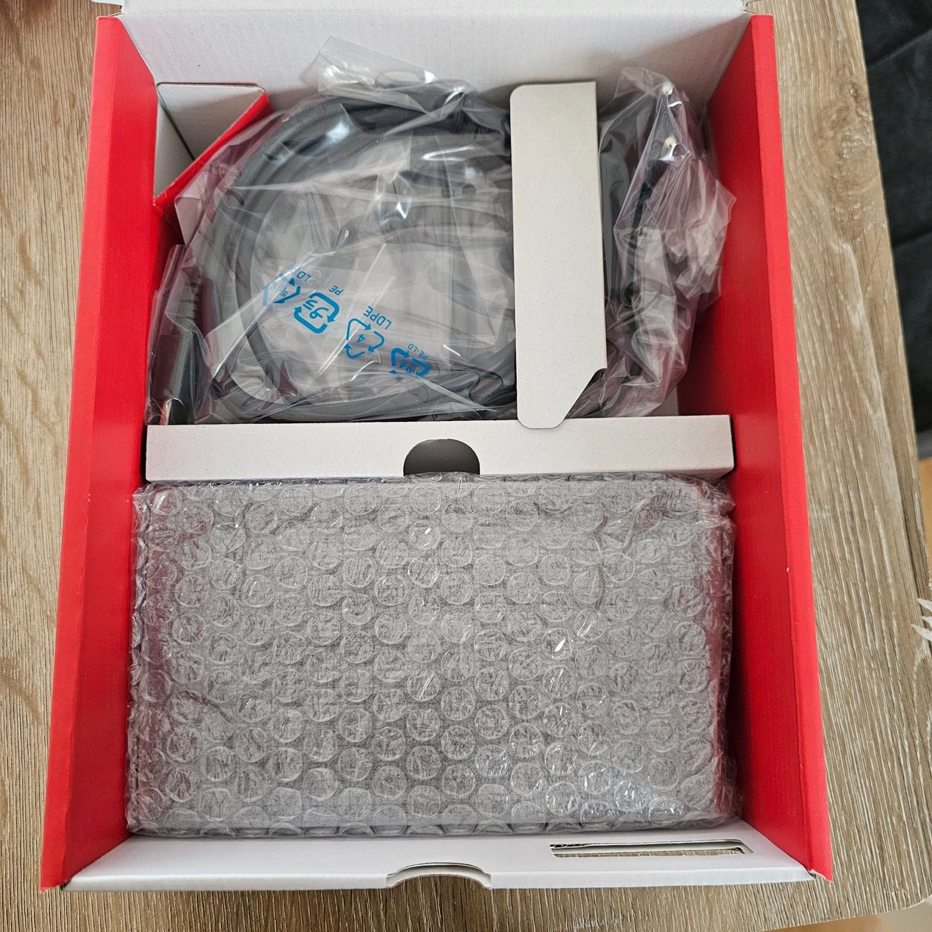 Nintendo Console: Nintendo Switch Oled Neu und Unbespielt – Nuovo (secondo la descrizione) da Holziken venduto da Miglioregamesnmore 4
