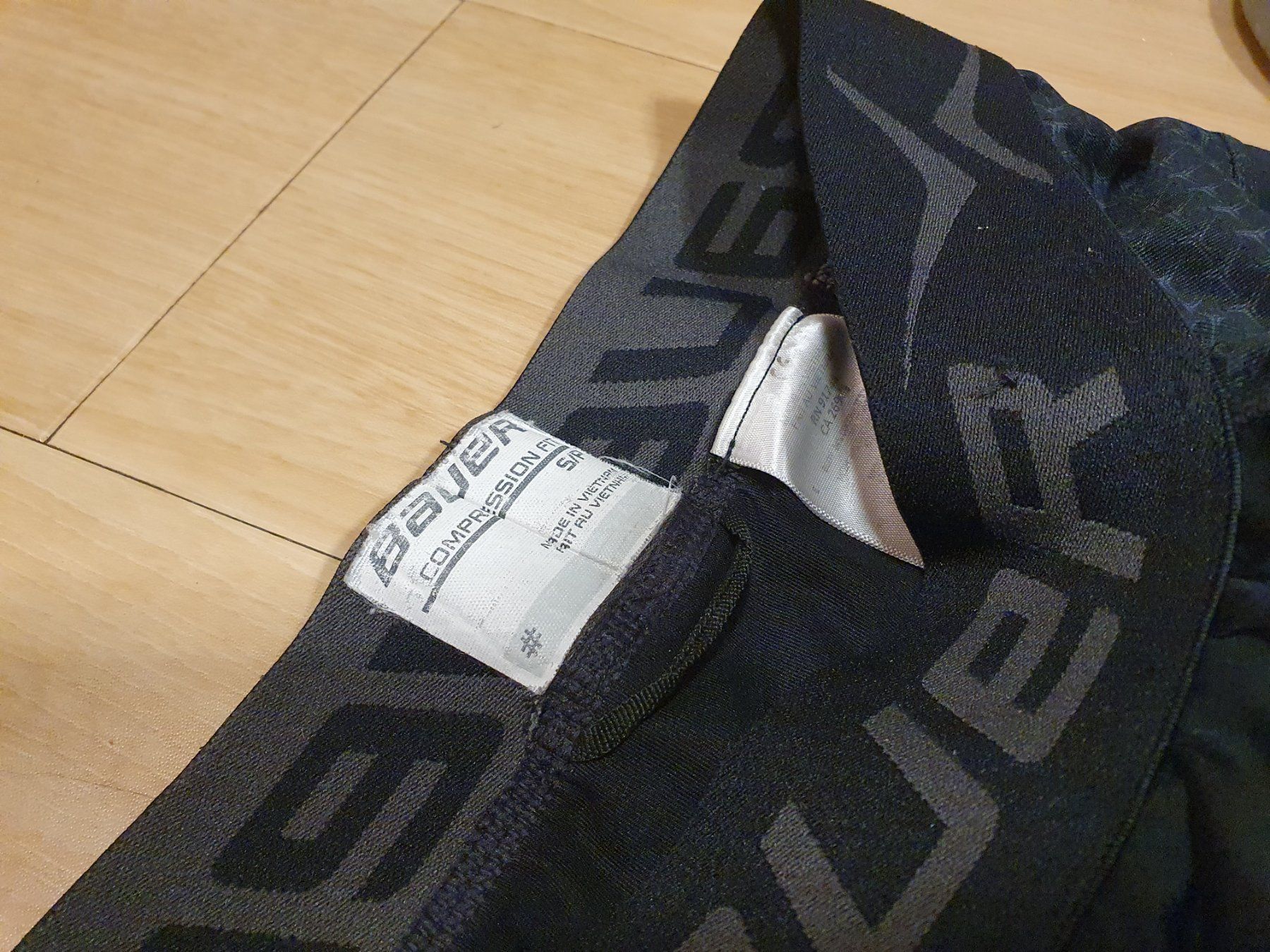Bauer Pantaloni: Bauer Eishockey Hose Gr S. mit Suspensorium Mueller – Usato da Val D Illiez venduto da SnowRoof 2
