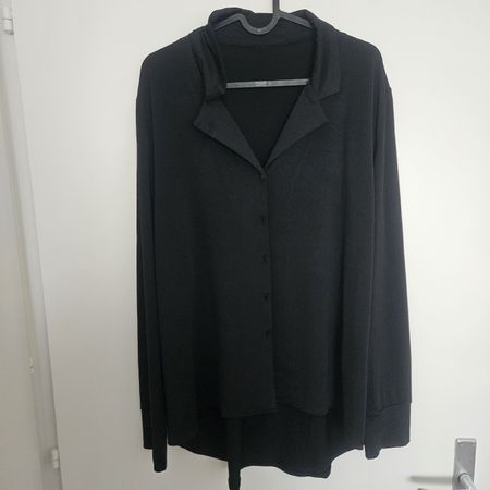 Bluse, schwarz glänzend