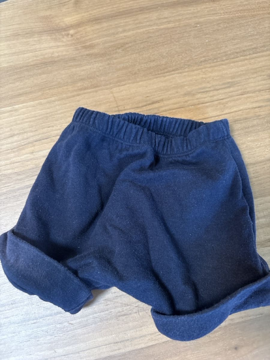 Petit Bateau Pantaloni: Short Petit Bateau – Usato da Lausanne venduto da Soins