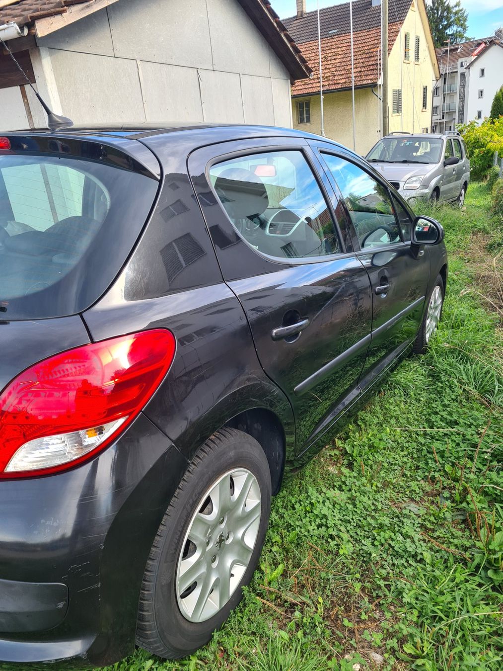 Peugeot Automobili: Peugeot 207 frisch ab MFK – Usato da Bäretswil venduto da WamoNeu 4