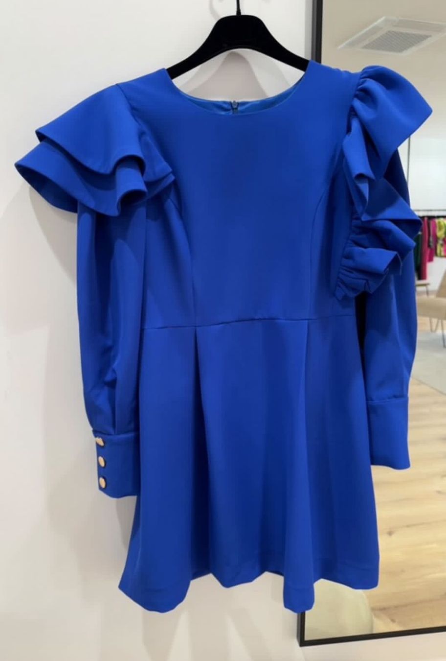 Vestiti: Blaues Kleid mit Rüschen, Gr. m – Nuovo e nell'imballaggio originale da Vitznau venduto da cat_qsh8