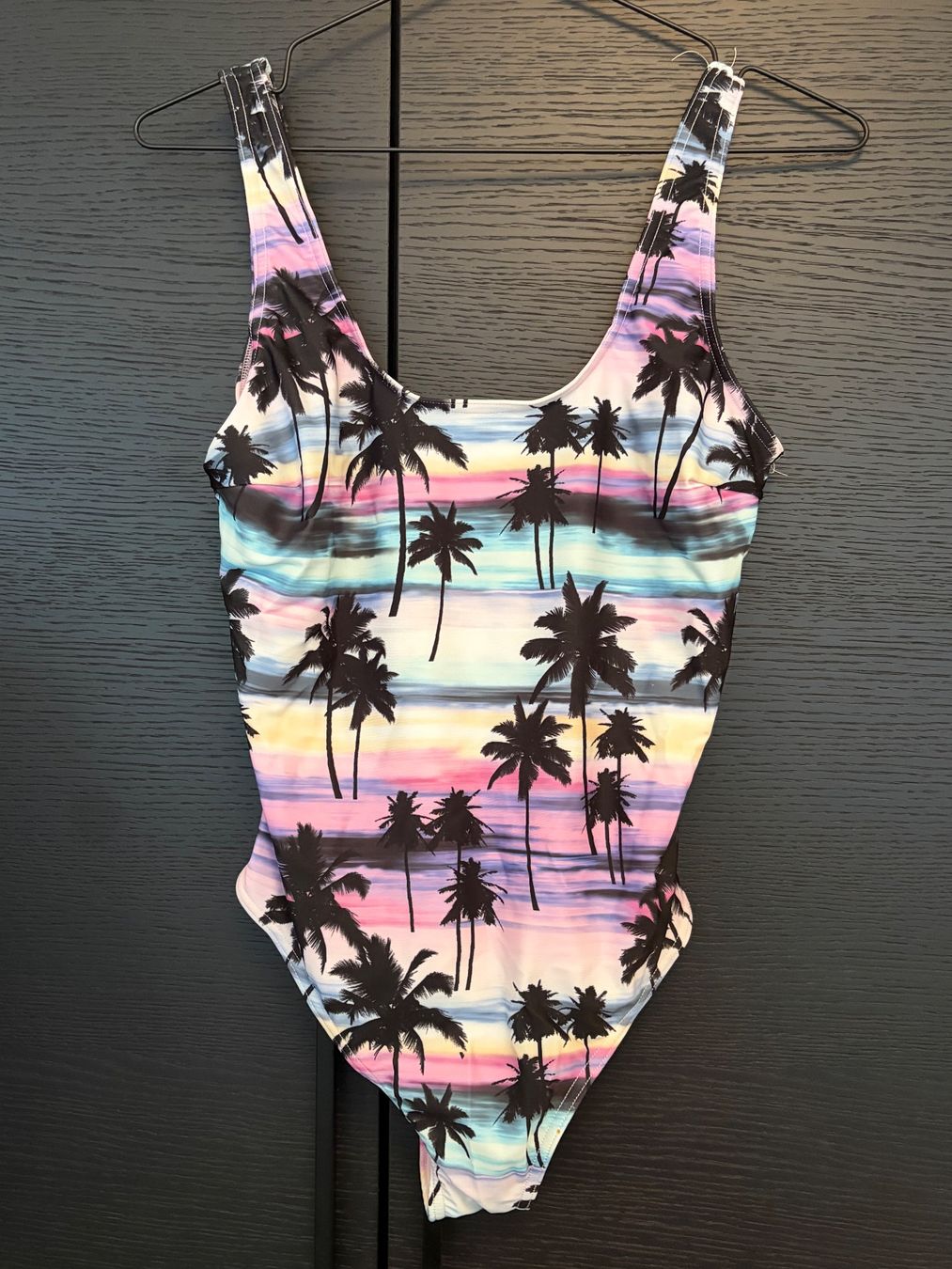 Maillots de bain & Bikinis: Badekleid mit stimmungsvollen Palmen L – D'occasion à Meilen par Sura18