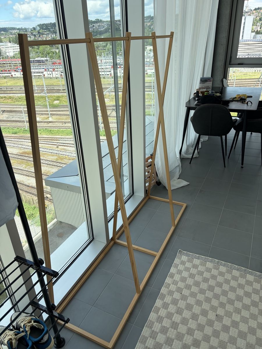 Guardaroba: Garderobe Holz – Usato da Zürich venduto da Sul0ng