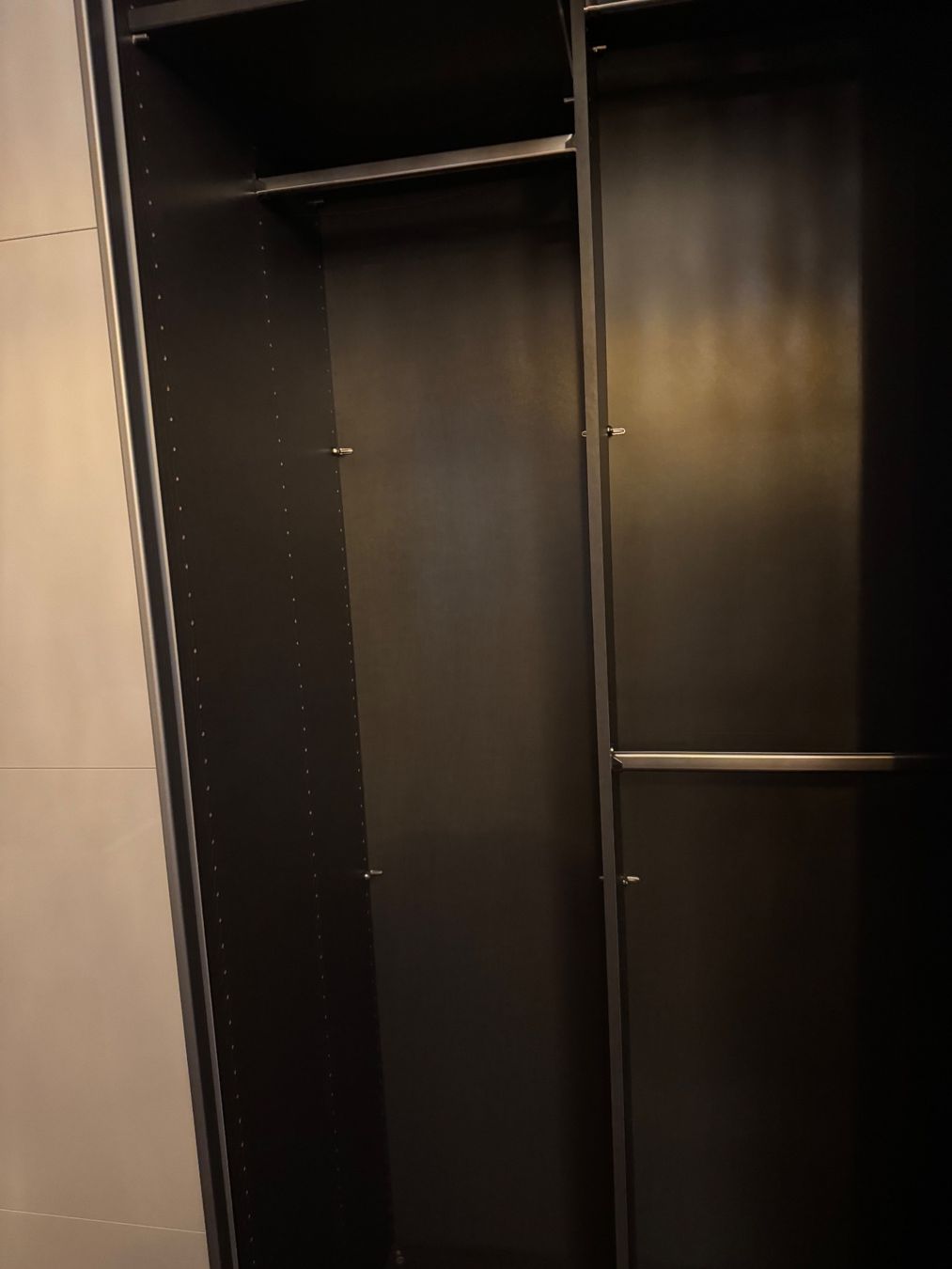 Armadi: Kleiderschrank – Usato da Langnau am Albis venduto da Adam024 3