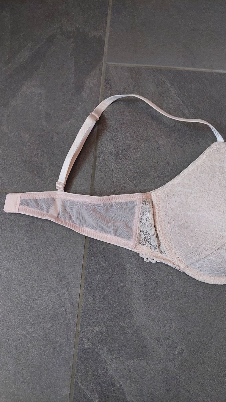 H&M Altra biancheria intima: NEU!  BH Gr. 80B – Nuovo e nell'imballaggio originale da Illgau venduto da usa_c6q6 1