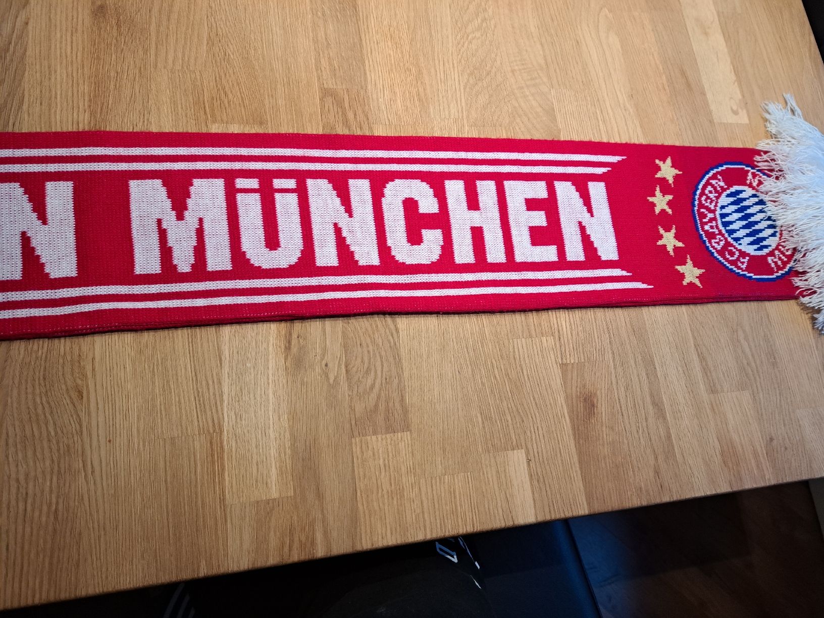 Foulard & Sciarpe: FC Bayern München Fanschal – Usato da Triesenberg venduto da Anastasia26 1
