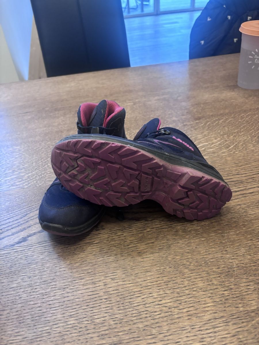 Scarpe per ragazzi: Lowa Wanderschuh – Usato da Marthalen venduto da JANINE024 1