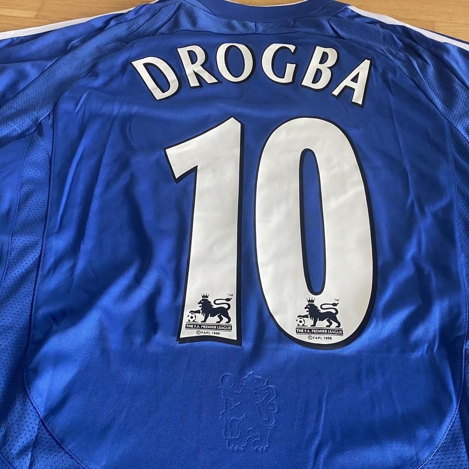 Adidas Maillots de corps & Pantalons: Chelsea Trikot Drogba 10 Retro – Neuf avec emballage d'origine à Zimmerwald par Ngiyabonga 4