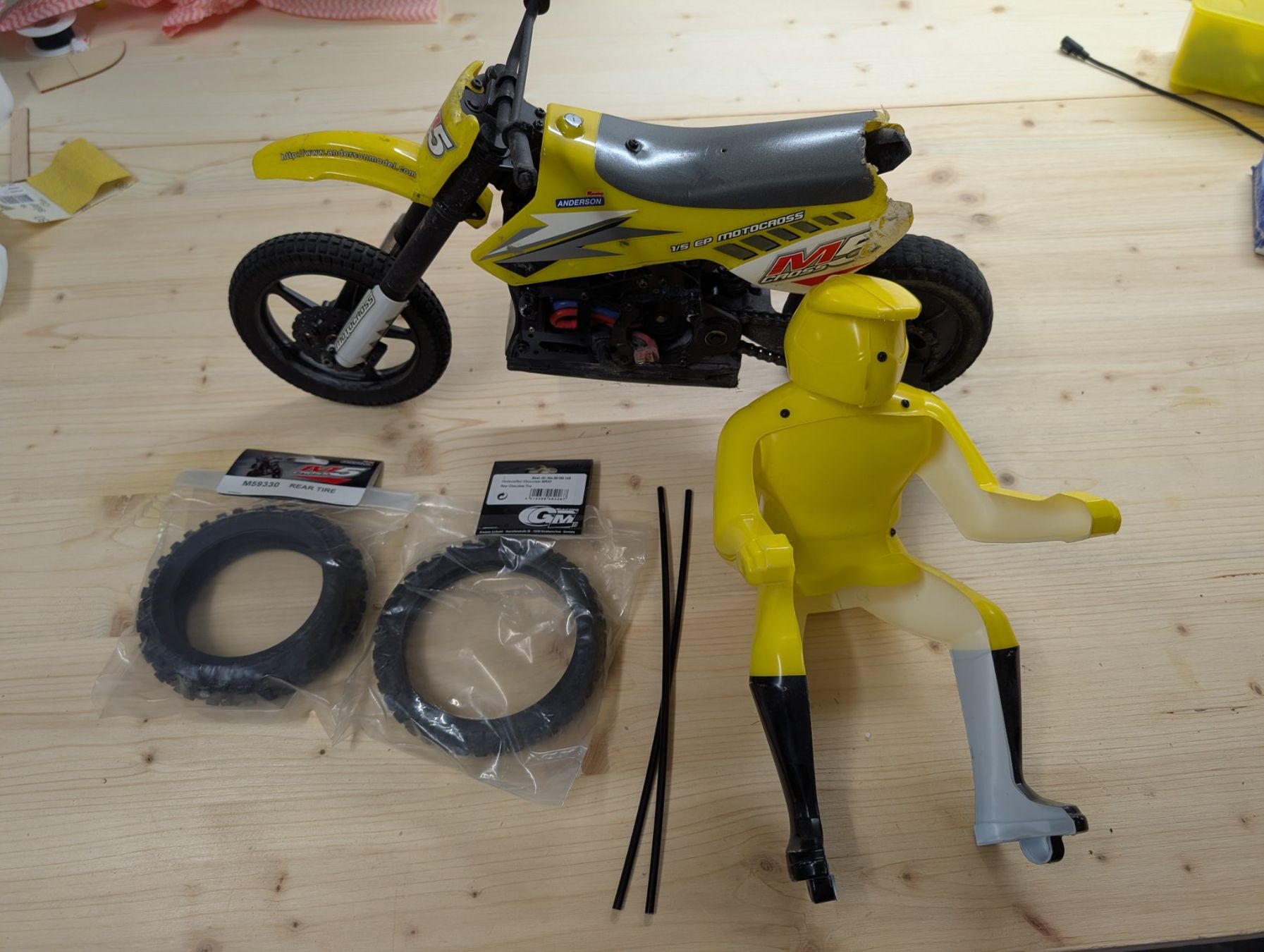Modellismo RC: M5 Cross von Anderson Model – Usato da Meierskappel venduto da Bright2