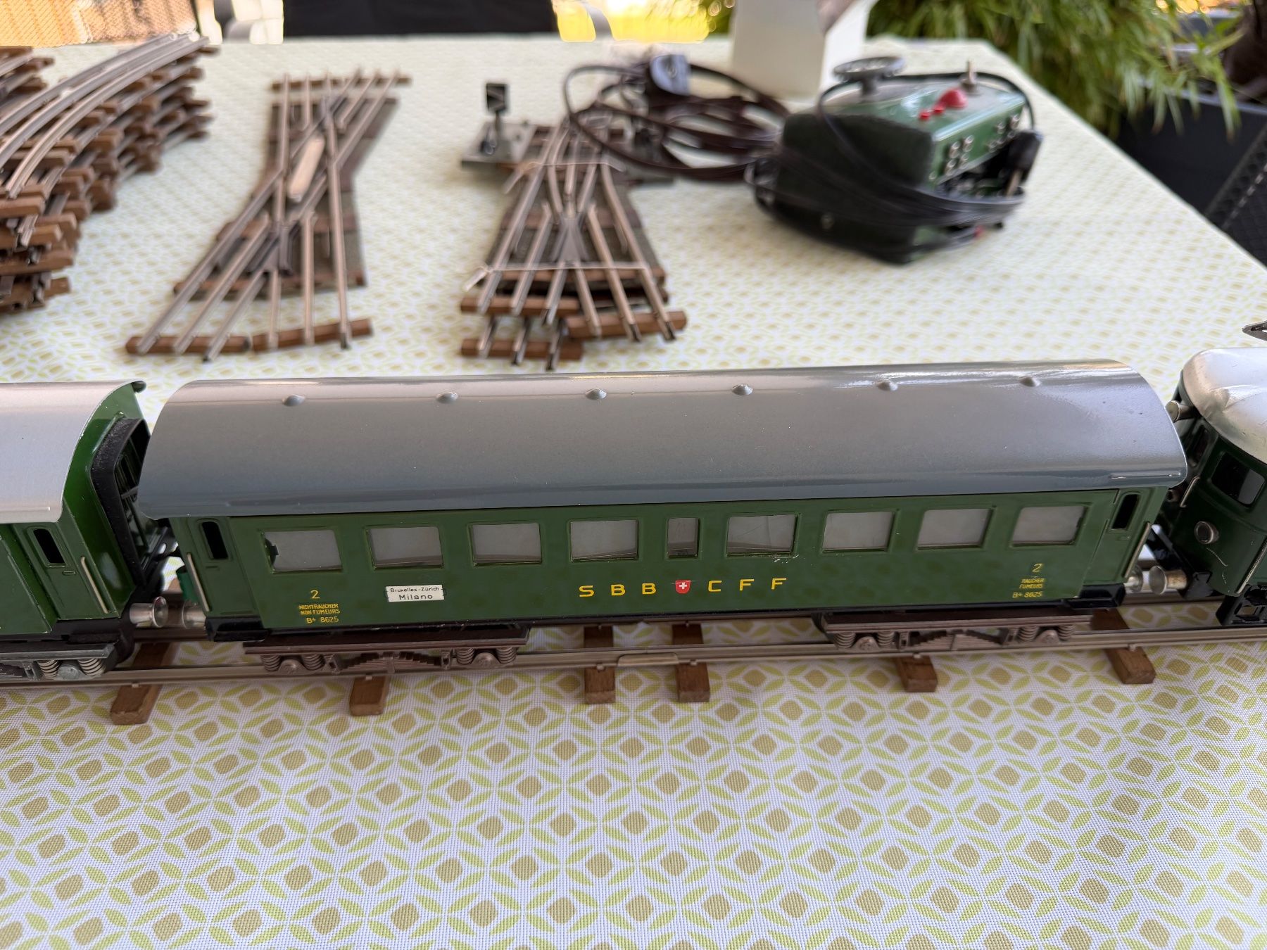 Buco Modellini di ferrovie: Eisenbahn Set mit Lok und Waggons, BUCO, – Usato da Duggingen venduto da Ysvogel 3