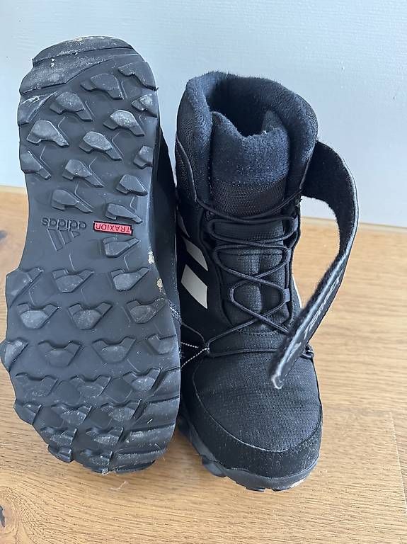 Scarpe per ragazzi: Winterschuhe Adidas Terrex 37 1/3 – Usato da Horgen venduto da simonell75 2