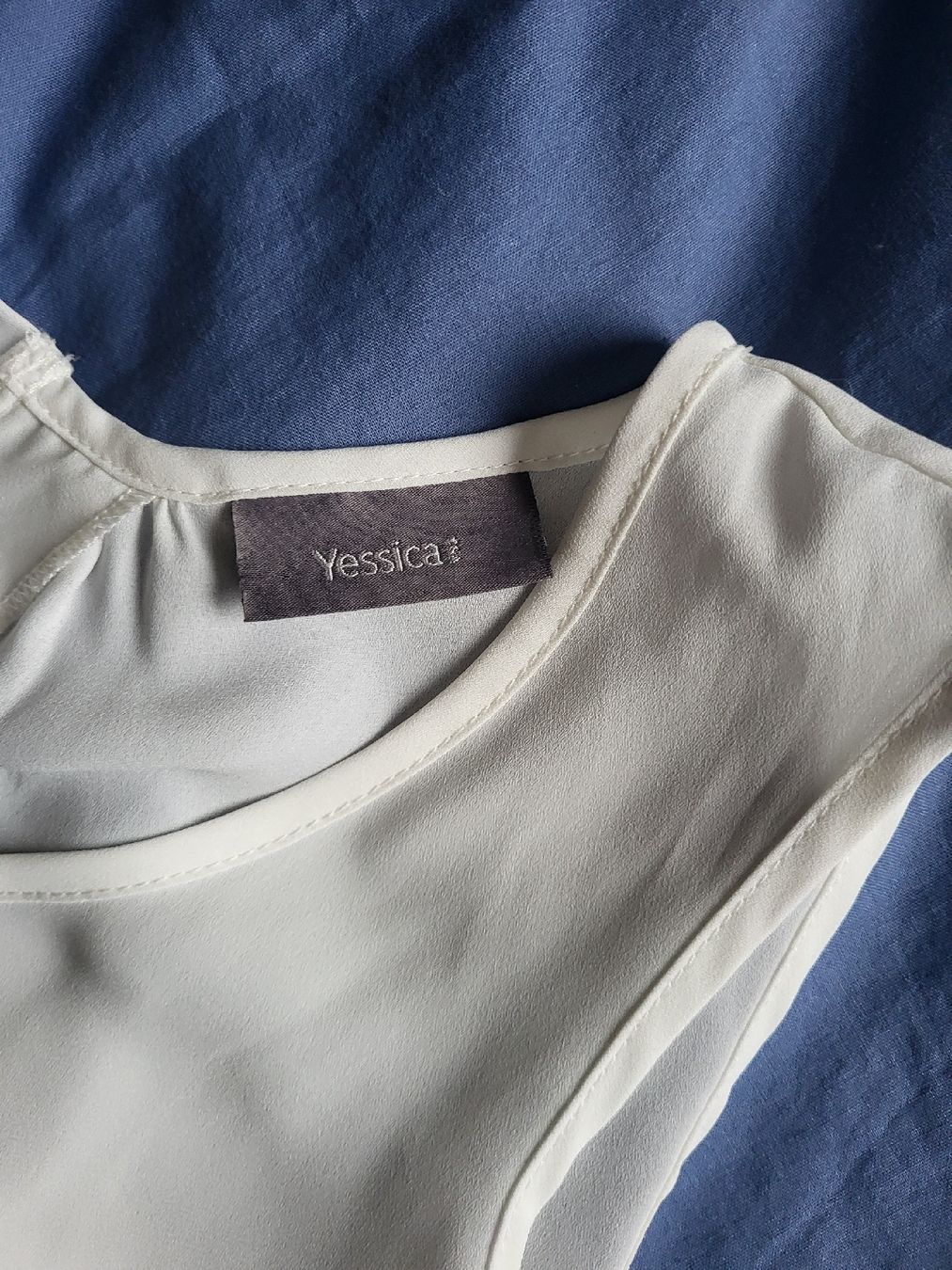 Top: weisse casual chic Top – Usato da Zürich venduto da sahaara01 5