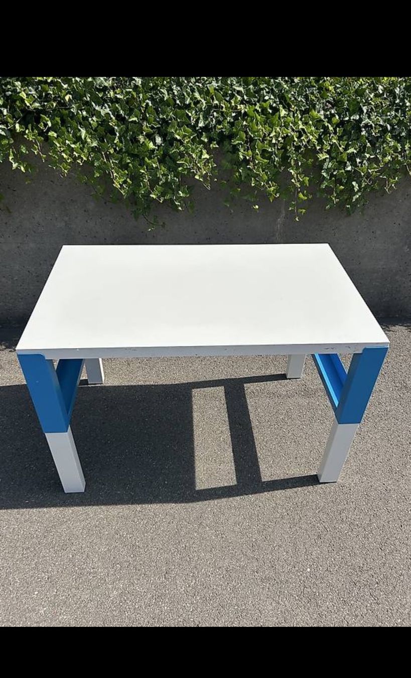 Tables: Tisch – D'occasion à Zürich par Yvo619