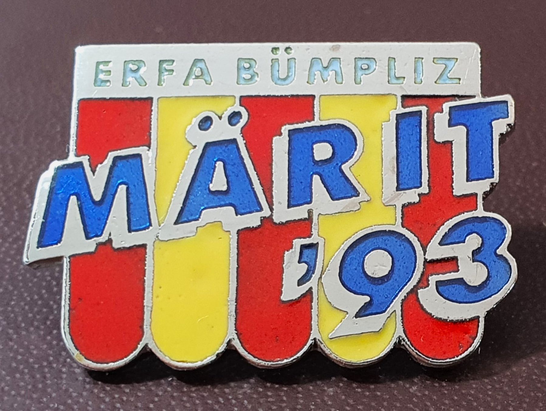 Placchette & Badge: R572 - Pin  ERFA Bümpliz Bern Märit '93 – Usato da Reinach BL venduto da Boston-Verkauf