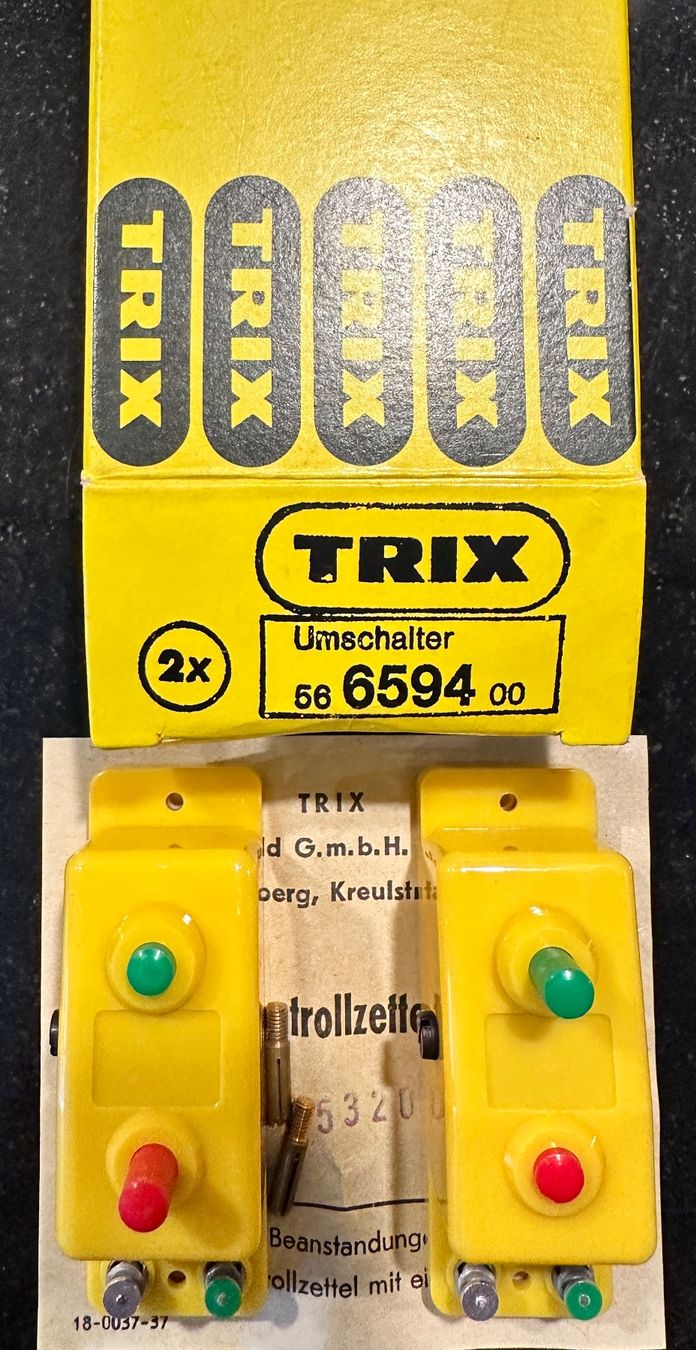 Trix Modellini di ferrovie: TRIX 6594 Umschalter 2x – Nuovo e nell'imballaggio originale da Burgdorf venduto da Gedora