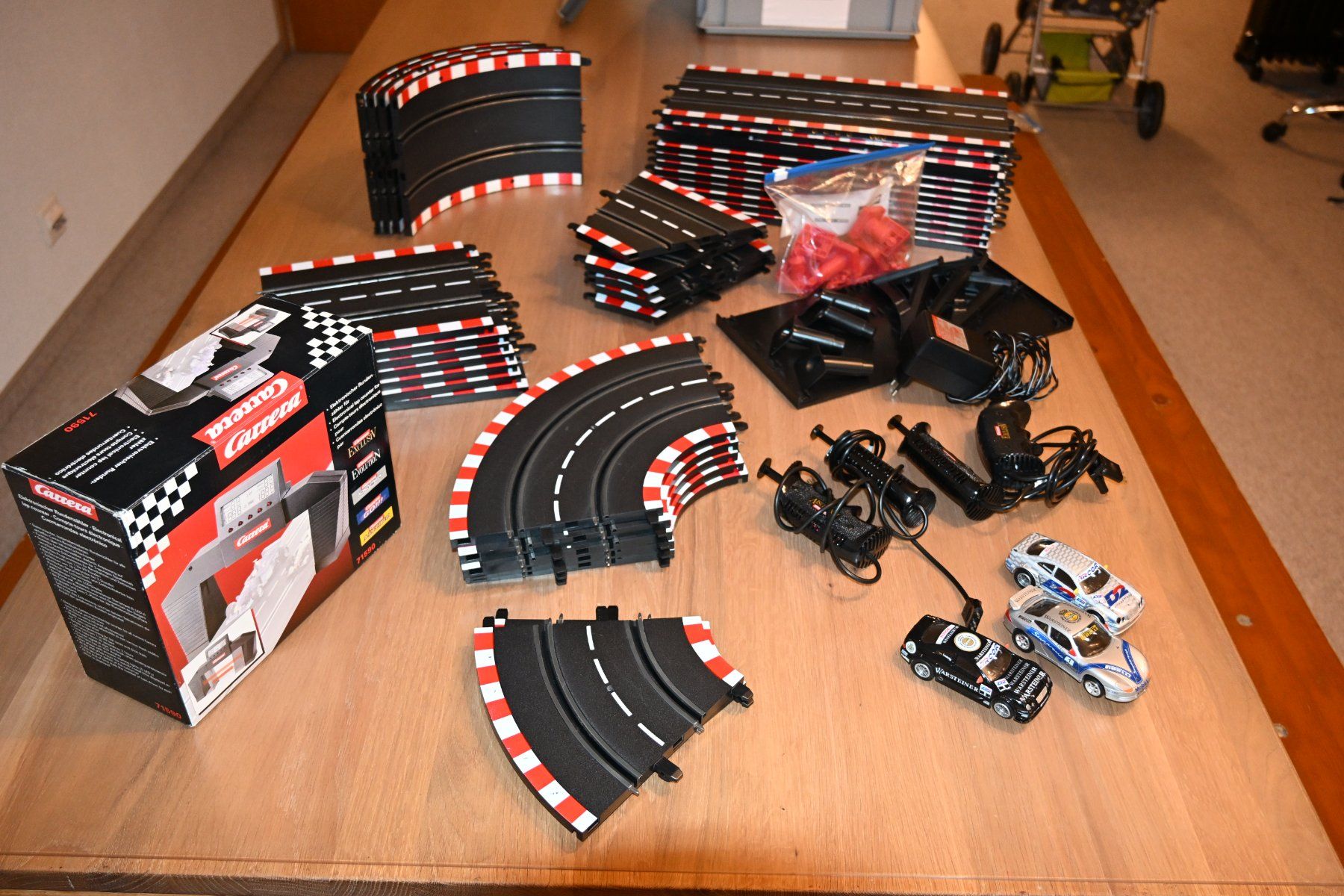 Carrera Piste: Carrera Autorennbahn – Difettoso da Romanshorn venduto da carnivor01 1