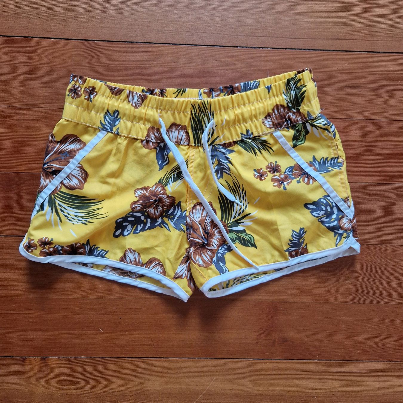 Roxy Pantaloni: Shorts roxy Gr. M – Usato da Muttenz venduto da bebbi523