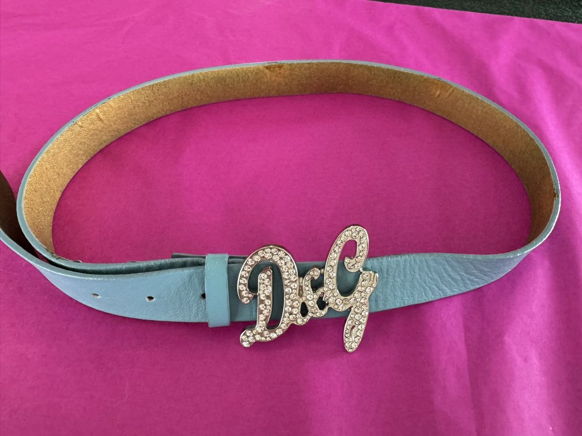 Dolce & Gabbana Cinture: D&G Gürtel Hellblau Leder Strass Damen Accessoire Top! – Usato da Schöftland venduto da Guccigirl