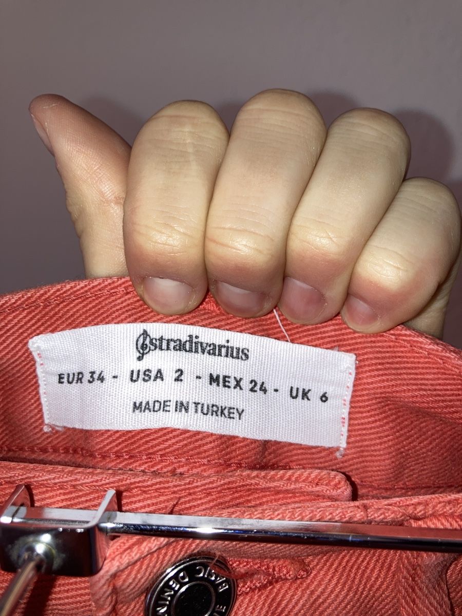 Stradivarius Jeans: Stradivarius Mom Short‘s – Neu (gemäss Beschreibung) aus Bern von marionheiniger 2