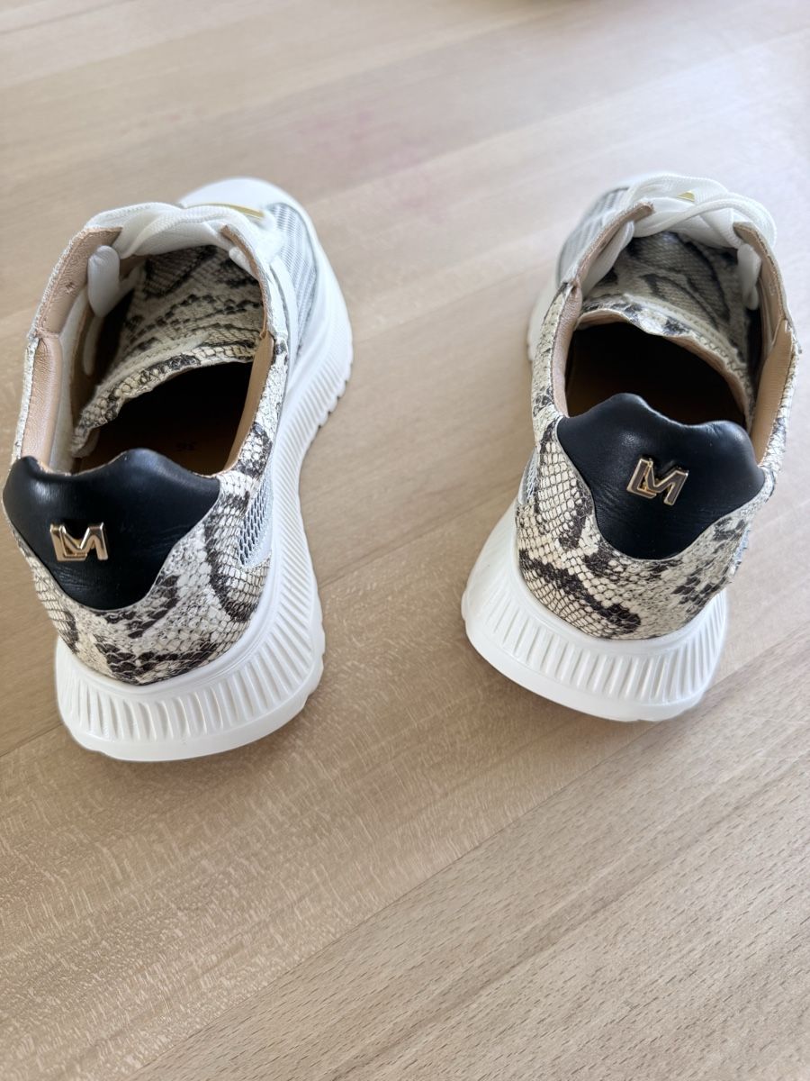 Scarpe da donna: Lorenzo-Mari Sneaker, Leder/Python-Optik, Gr. 36, neuwertig – Usato da Hosenruck venduto da esthilein71 3