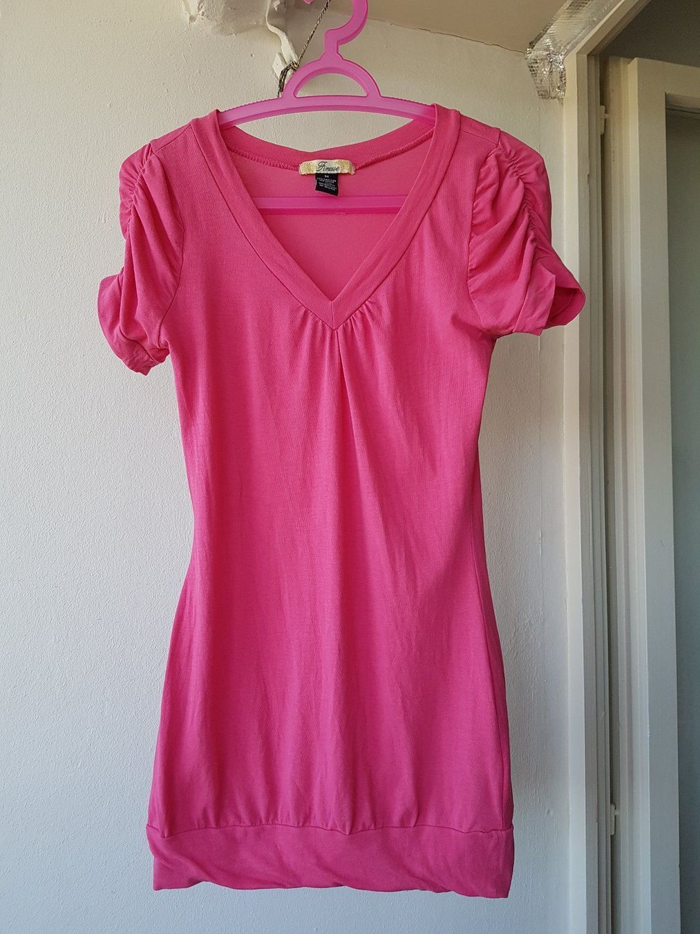 T-shirt: T-shirt Finesse – Usato da Châtelaine venduto da kbabs