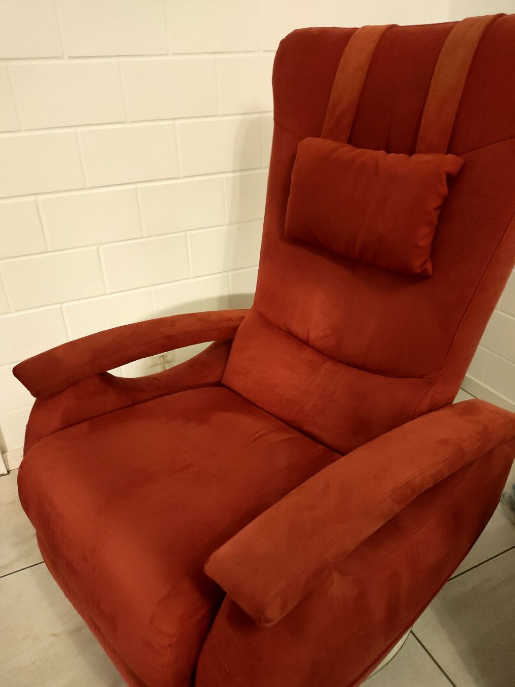 Poltrone: Vitalforce Massagesessel – Usato da Konolfingen venduto da stilz19