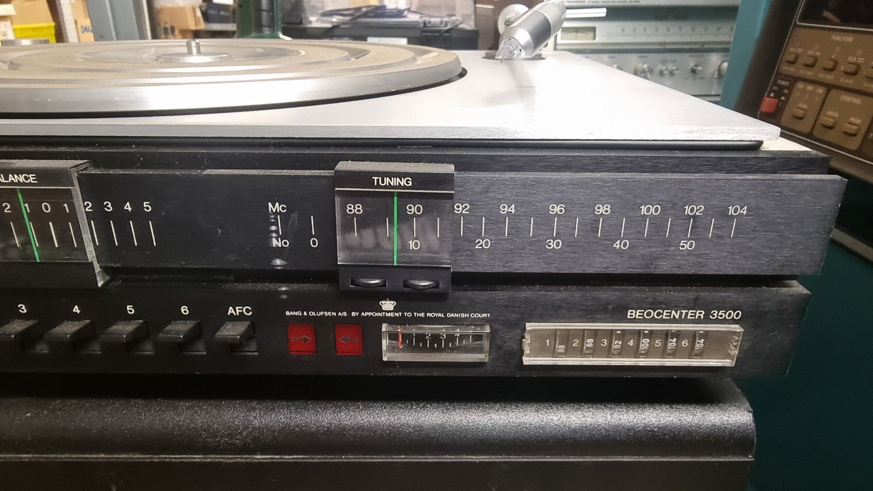 Bang & Olufsen Tourne-disques: B&O Beocenter 3500 – Défectueux à Schöfflisdorf par Silvervintage.CH 6
