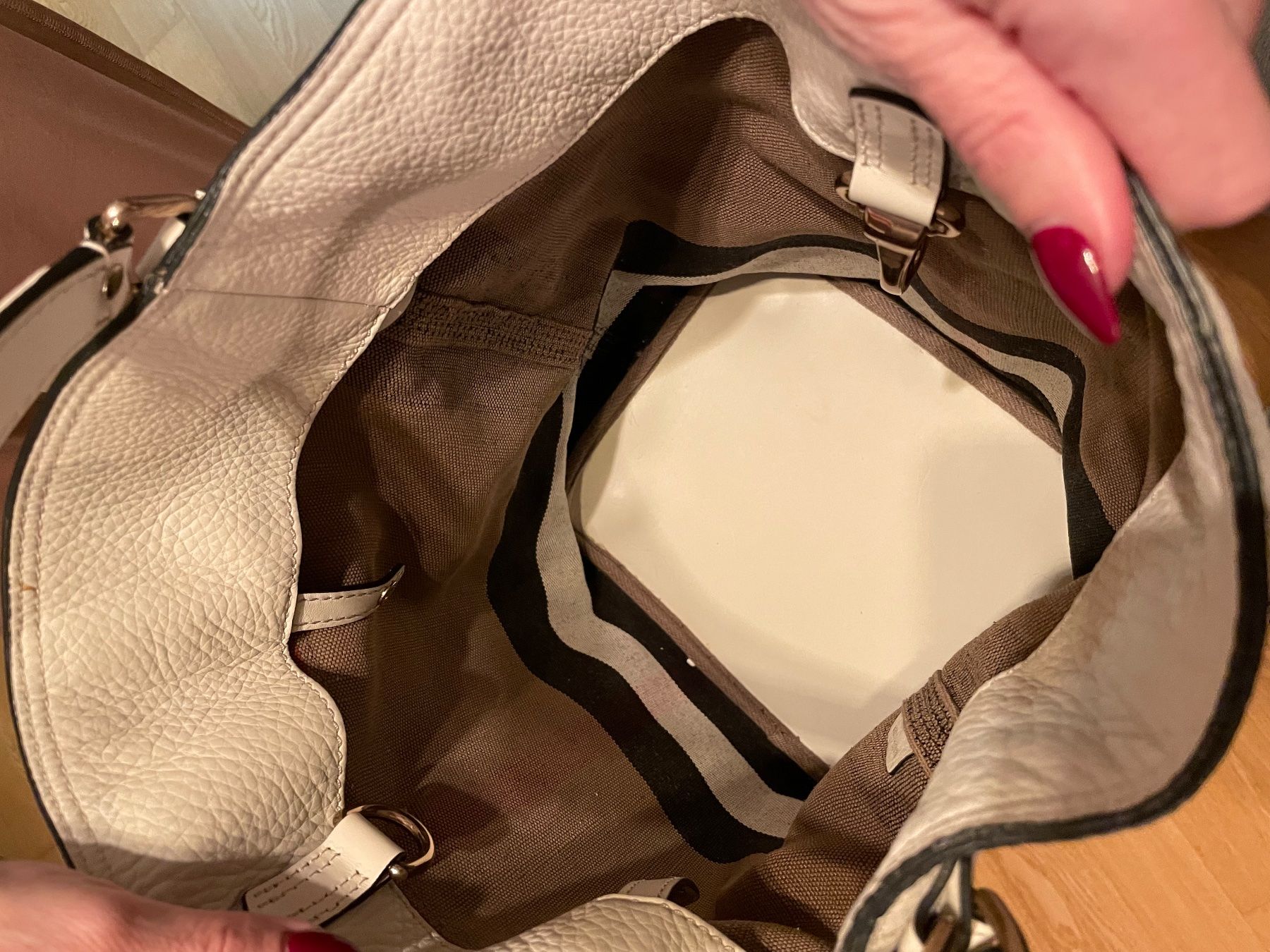 Burberry Borse da donna: BURBERRY Ashby Bag – Usato da Corcelles NE venduto da gingerbrain 4