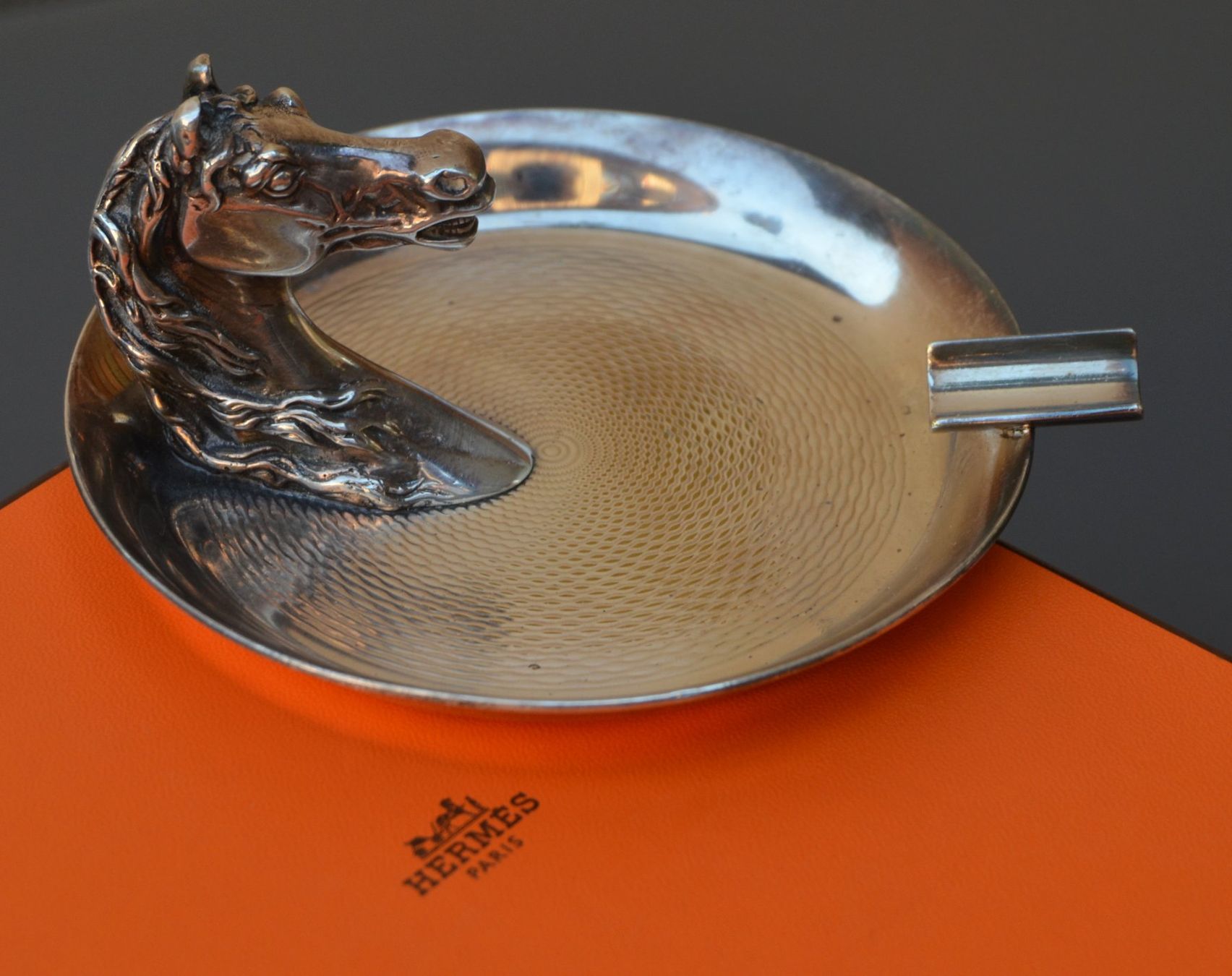 Hermès Portacenere: Hermès Aschenbecher / cendrier – Usato da Collonges venduto da Auganien 1