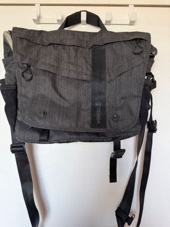 Tenba Kameratasche / Fototasche Umhängetasche