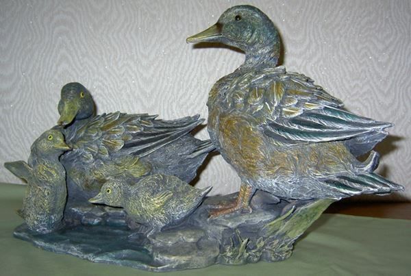 Statuette: ENTENFAMILIE A – Nuovo e nell'imballaggio originale da Villeneuve VD venduto da shiko