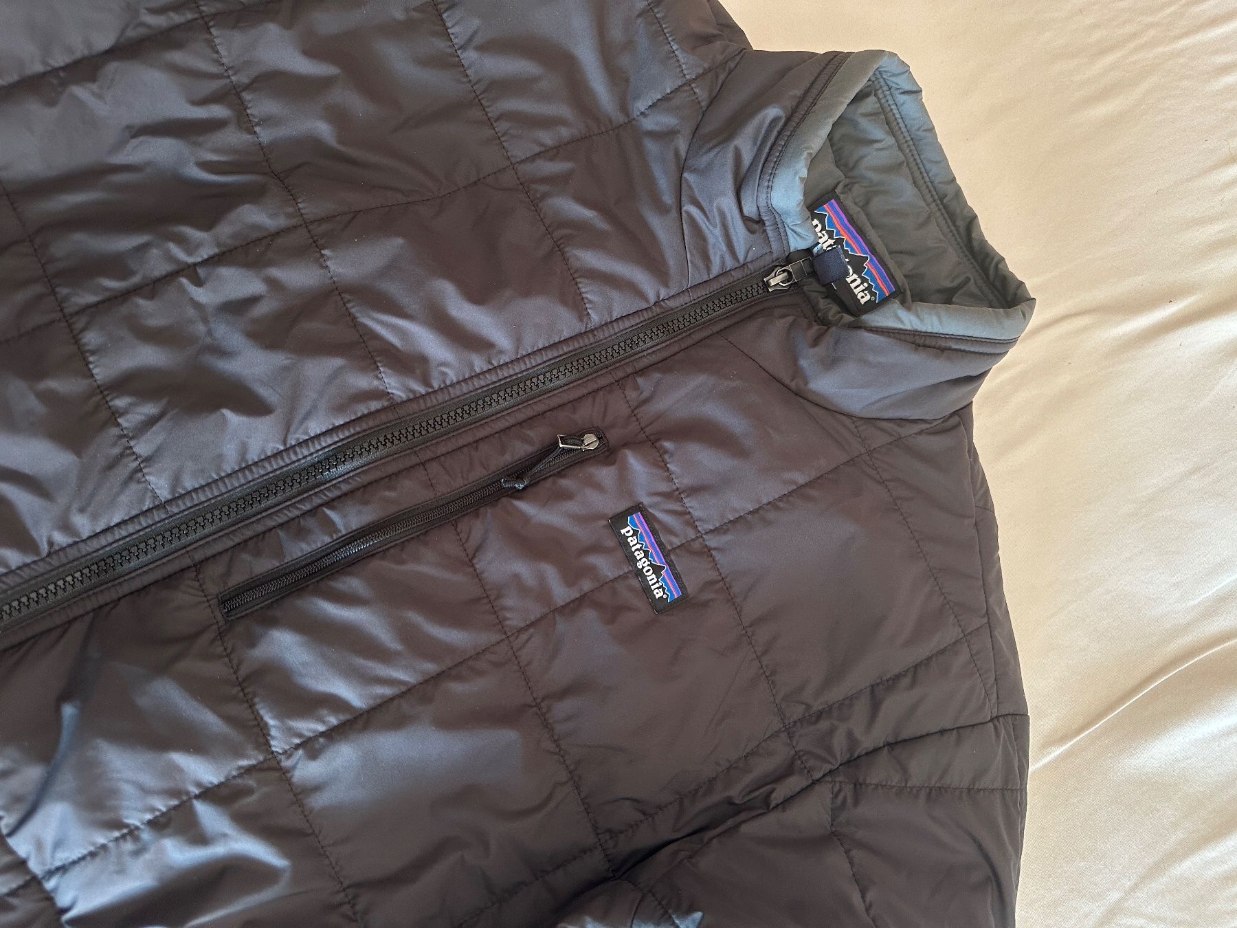 Patagonia Giacche: Patagonia Men‘s Light Gust Jacket BLACK – Nuovo (secondo la descrizione) da Wohlen AG venduto da jes_9c79 4