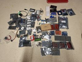 Elektronikbauteile Bastlerkiste mit ganz vielen Bauteilen