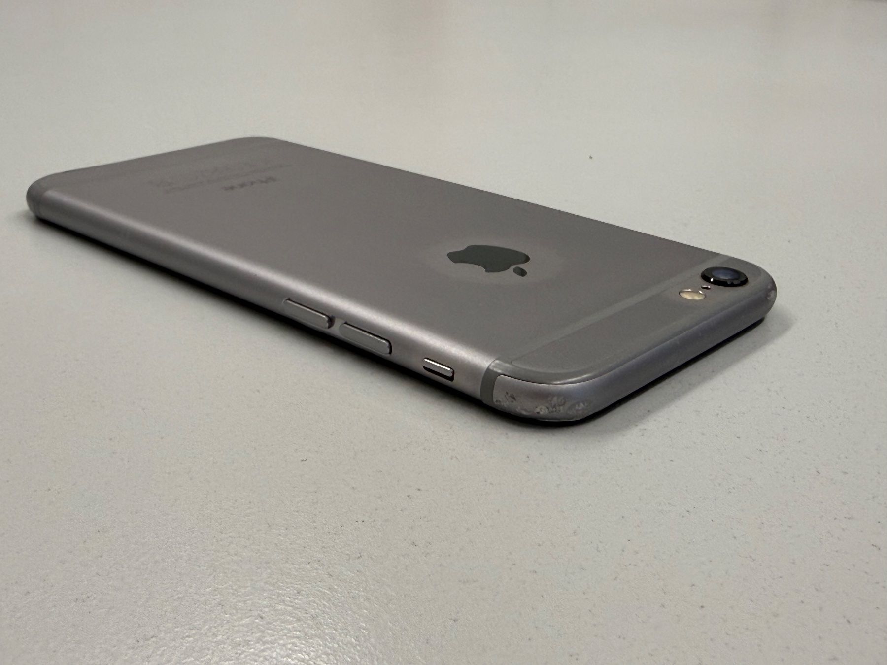 Apple Portables: iPhone 6 64GB – D'occasion à Zug par ElPhone 5