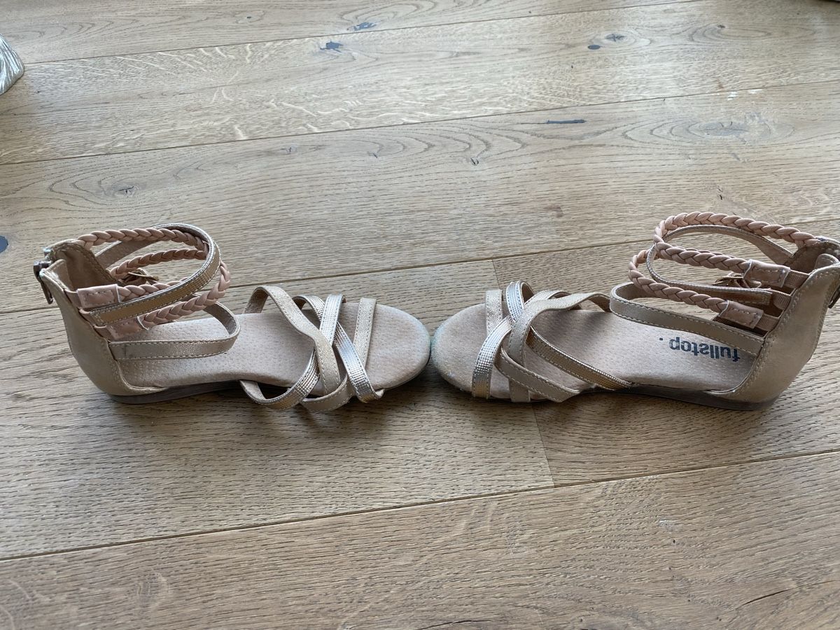Scarpe per ragazze: Sandalen "Fullstop" Grösse 32, Mädchen – Usato da Watt venduto da yaelD 7