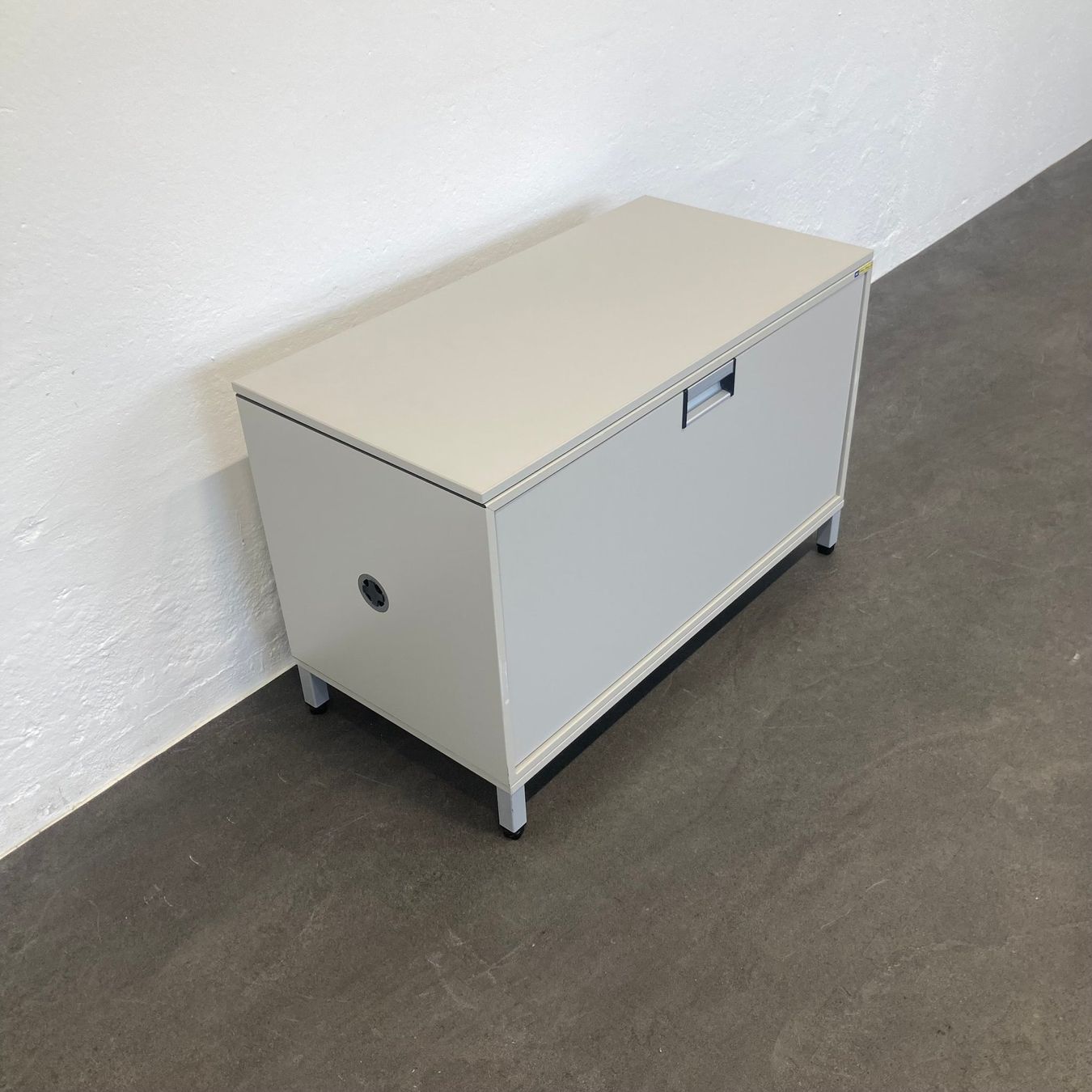 Scaffali: Steelcase Flexbox Hängeregister-Sideboard – Usato da Schönenwerd venduto da mcofficeshop 2