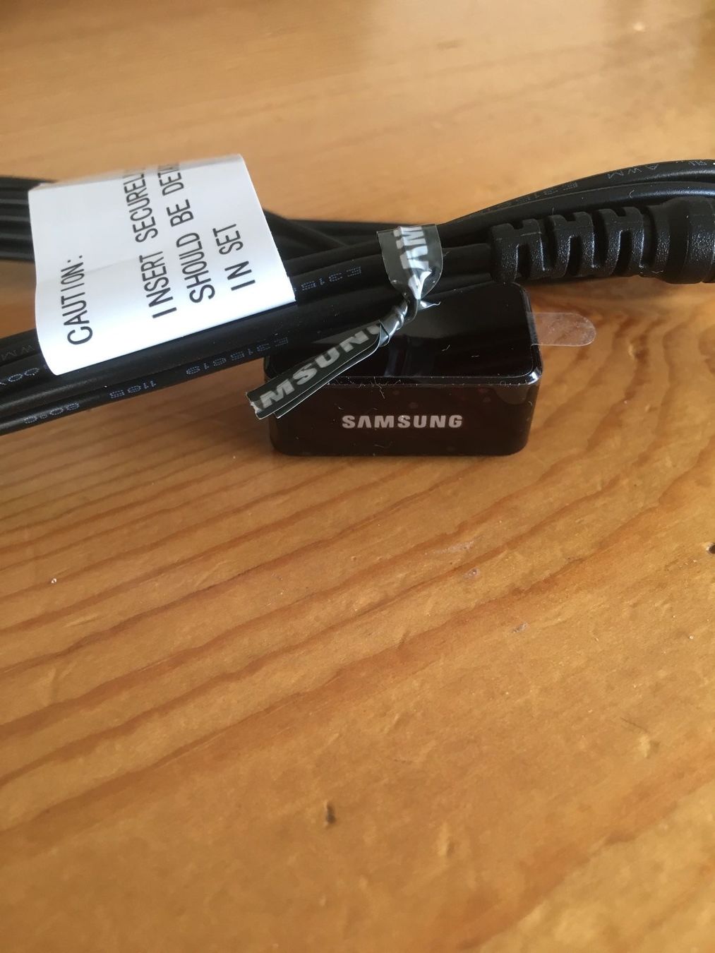 Samsung Kabel: Samsung IR Extender Cable – Neu und originalverpackt aus Bellinzona von  1