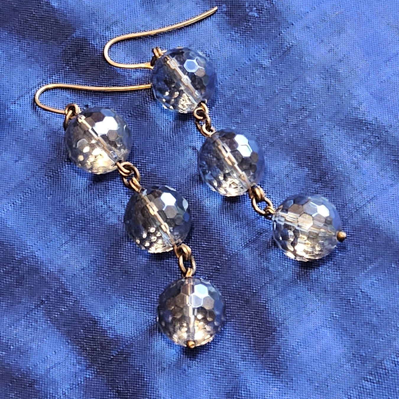 Ohrringe & -stecker: Vintage schicke blaue Glaskugel Ohrhänger – Gebraucht aus Zürich von Aleick 5