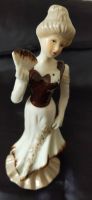 Dame mit Fächer aus Porzellan - 23 cm -