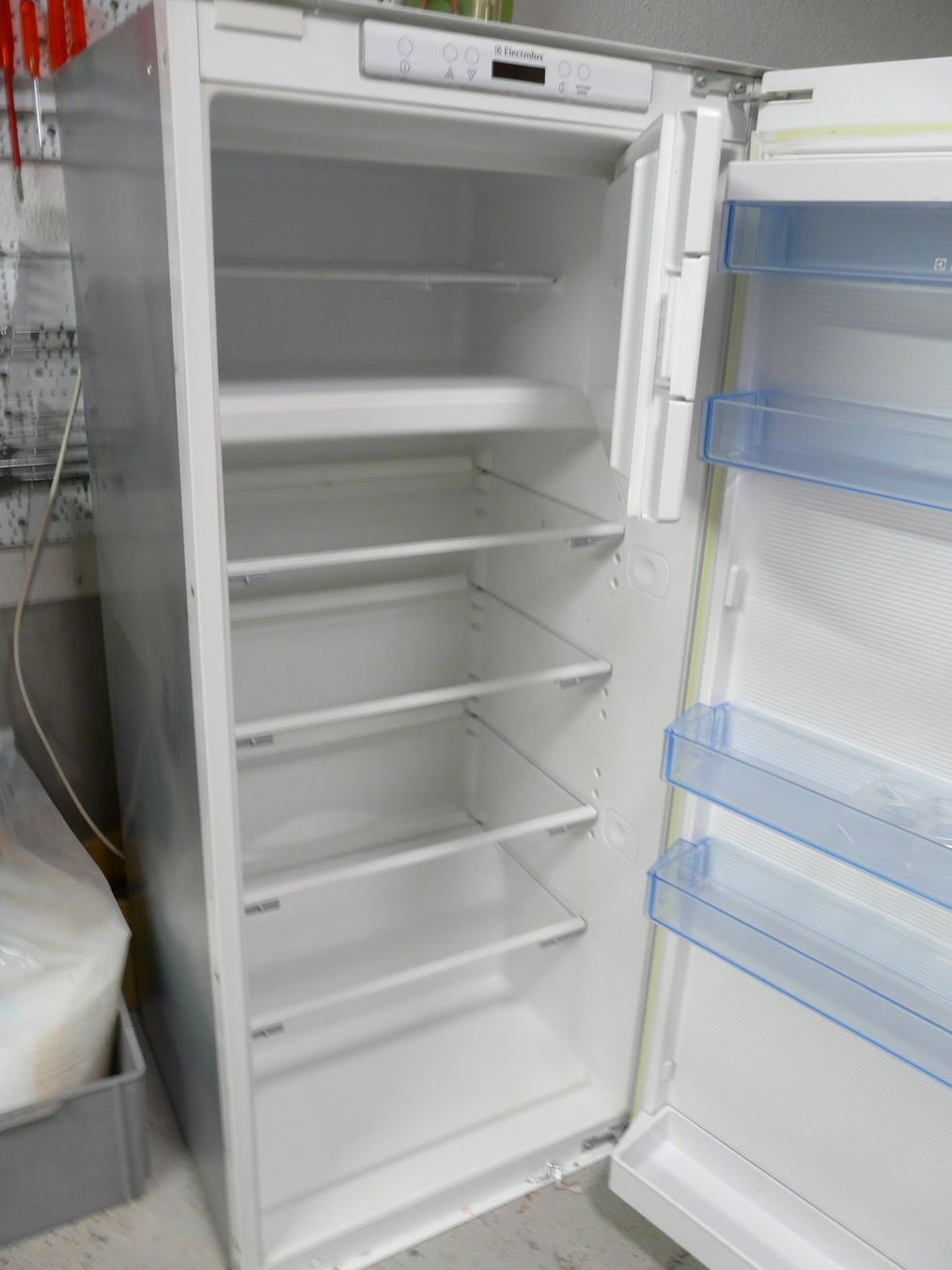 Electrolux Kühlschrank: EB Kühlschrank Elektrolux Typ EK1012 – Gebraucht aus Holziken von bau_6g8t 2