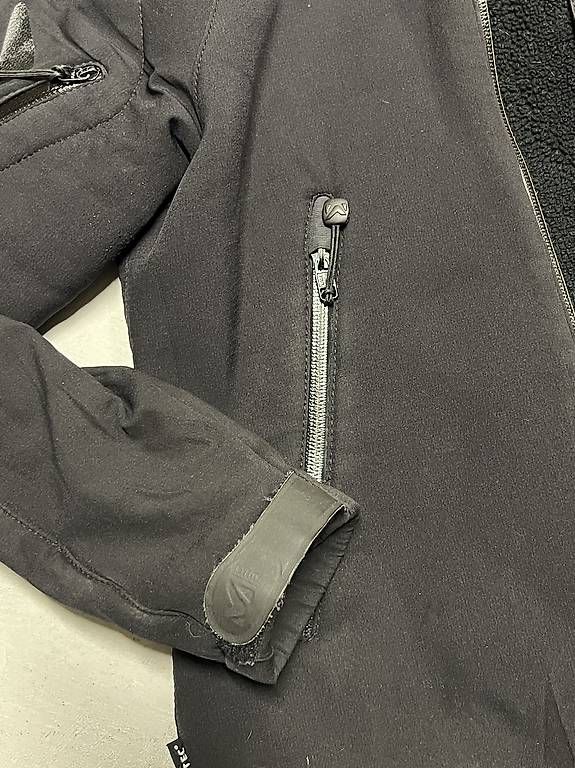 Millet Giacche: Softshelljacke gefüttert von Millet, S – Usato da Zürich venduto da A_Woo 1