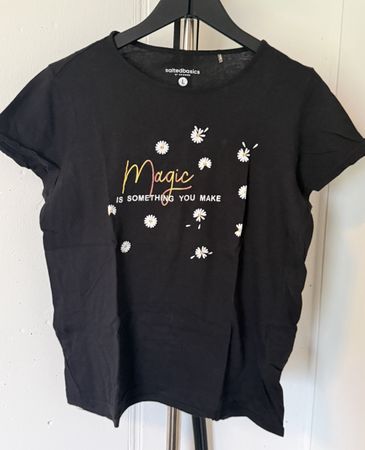 T-shirt noir chicorée, motif marguerites, taille L