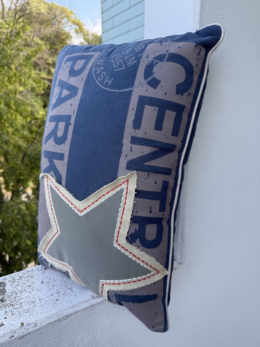 Pfister Kissen: Kissen – Neu (gemäss Beschreibung) aus Winterthur von Montreal63 4