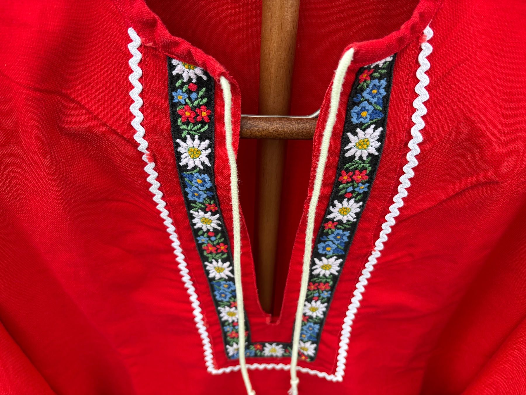 Campanacci mucche: schönes langarm Sennenchutteli – Usato da Feldbach venduto da Fea1 5
