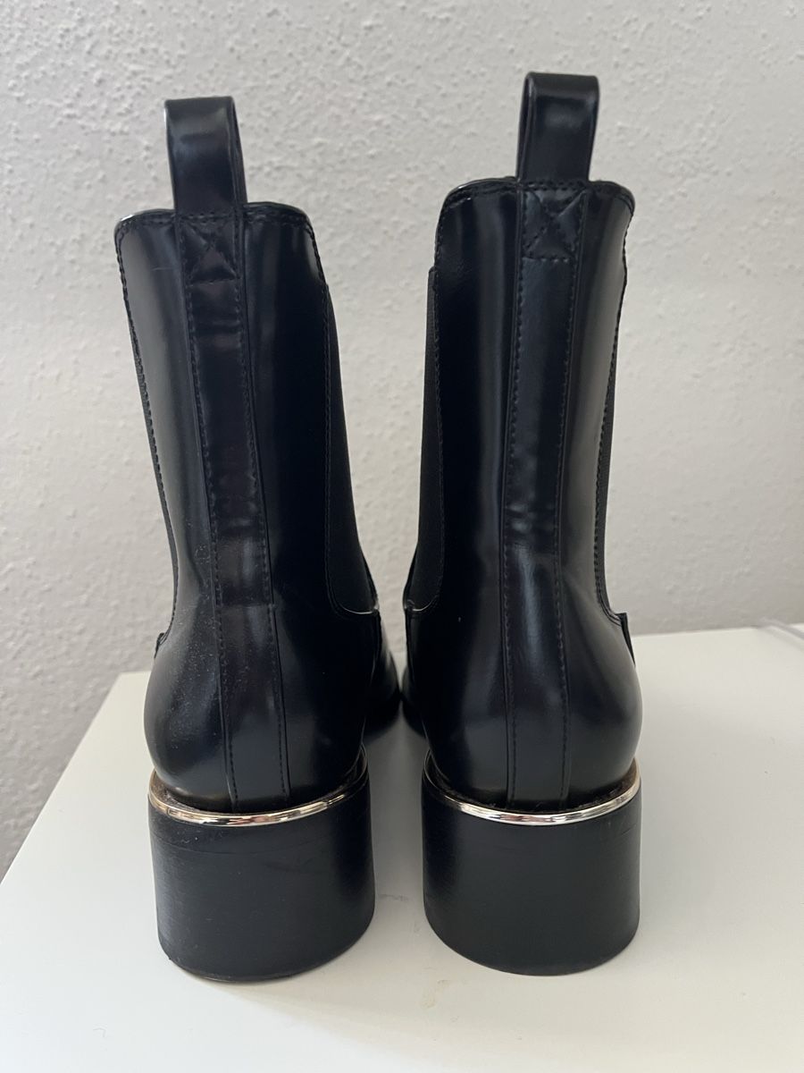 Zara Damenschuhe: Zara Boots – Neu (gemäss Beschreibung) aus Flawil von lic_d9fc 1