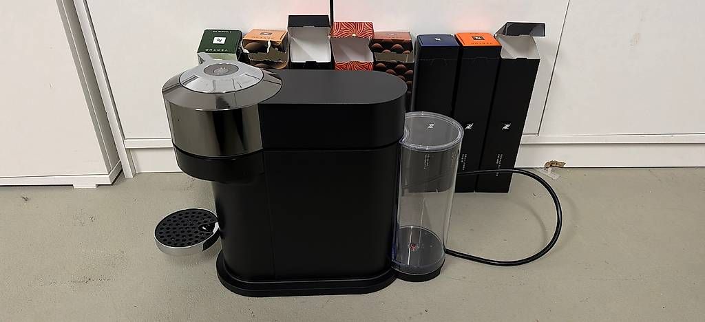 Kaffeemaschinen & Espressomaschinen: Nespresso Vertuoline Kaffeemaschine  – Gebraucht aus Pfäffikon ZH von Ekgv